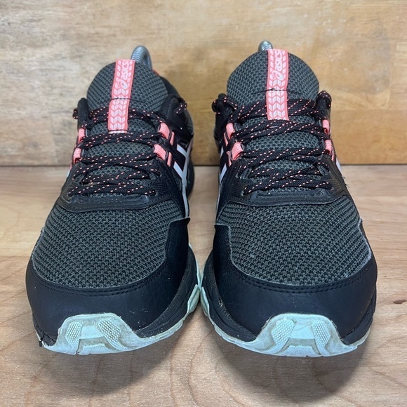 Asics Gel Venture 8 Womens Sz 8 Trail Running Shoes Sneakers Black Pink 1012A708 - Picture 2 of 8